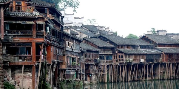 傳說中的干闌式，到底是個什么東東？