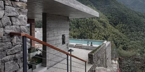 傳統(tǒng)與現(xiàn)代，自然與人工，才會(huì)鬼斧神工般