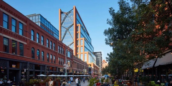 多功能 “工廠型”辦公樓，層層退的露臺處理手法—— SOM作品