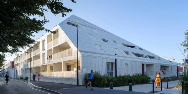 MVRDV 試點(diǎn)項(xiàng)目建成：獨(dú)有“庭院式”公寓 Ilot Queyries